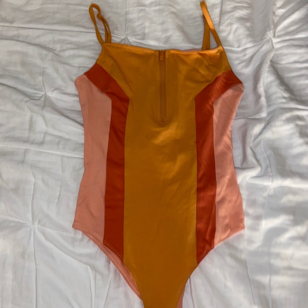 Color block bodysuit